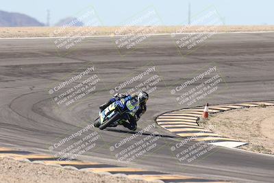 media/Oct-30-2025-Racers Edge (Thu) [[dabbdaf680]]/3-B Group/Session 2 (Bowl Exit)/